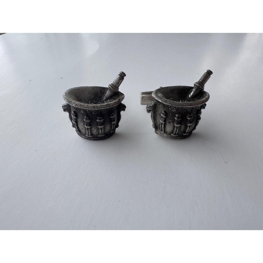 Vintage‎ Merrell Mortar and Pestle Cufflinks Mens Silver Tone Apothecary Medical
